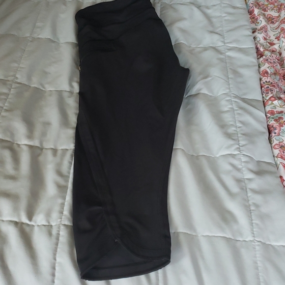Black Short Cropped Lululemon Leggings - Picture 3 of 3